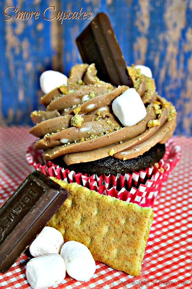 S'more Cupcake Recipe - Super easy recipe to make and one of the best cupcakes you will ever have!